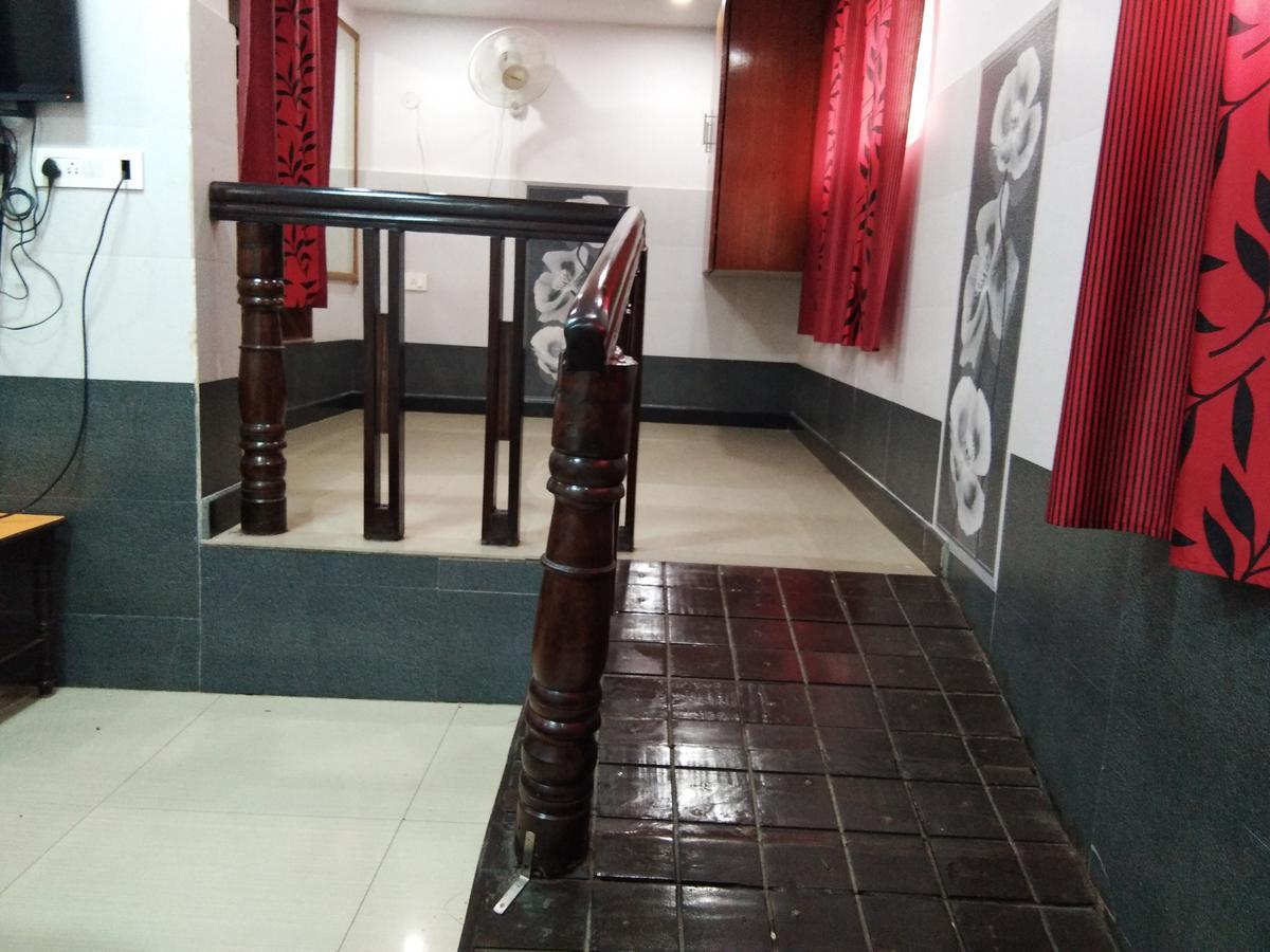 Hotel Sanman Lodge Shimoga Εξωτερικό φωτογραφία